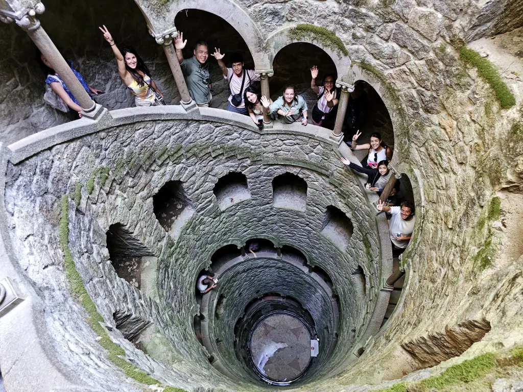 Shared Guided Half-Day Tour to Sintra, Pena Palace & Regaleira